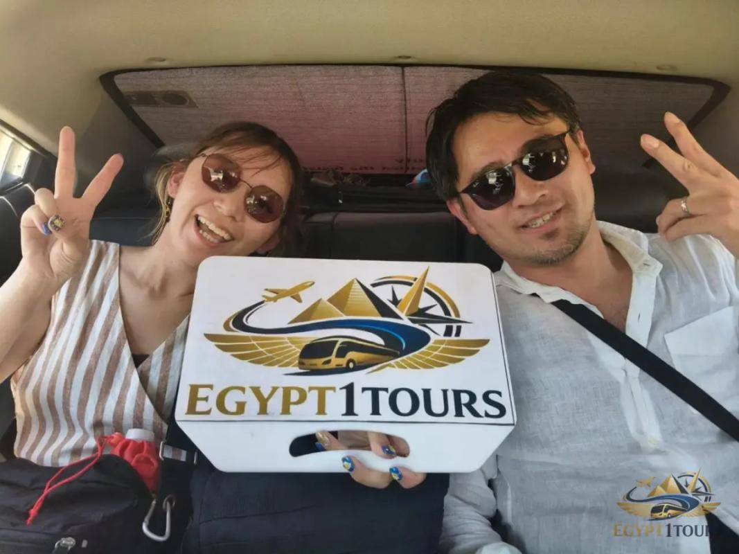 Modern private vehicle for Alexandria to Cairo transfer service