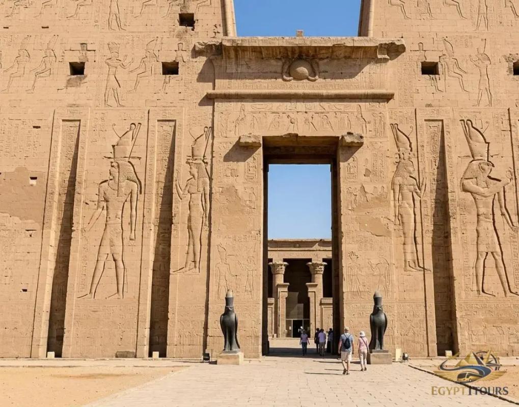 Edfu Temple Horus, horse carriage ride Edfu, Nile cruise excursions..webp
