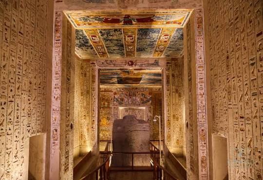 ramesses-vi-tomb-ceiling-paintings.jpg
