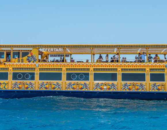 Nefertari Seascope boat trip from Marsa alam with dinner